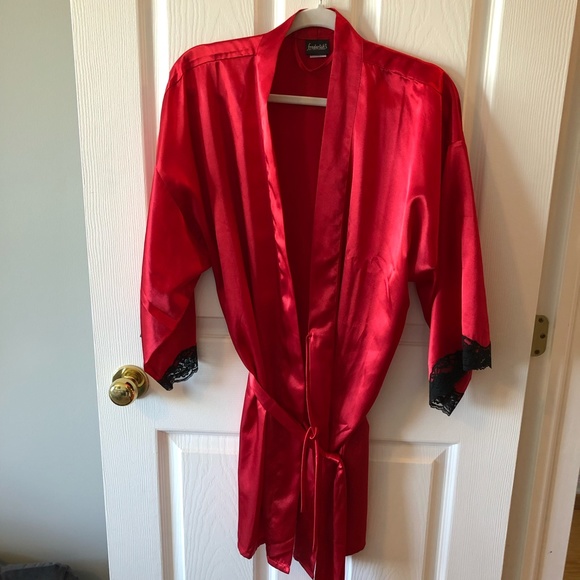 Frederick's of Hollywood Red with Black laceRobe - Picture 7 of 8